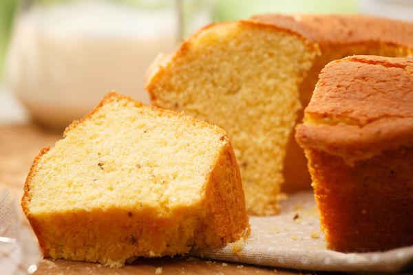 BOLO DE OVOS (FATIAS)